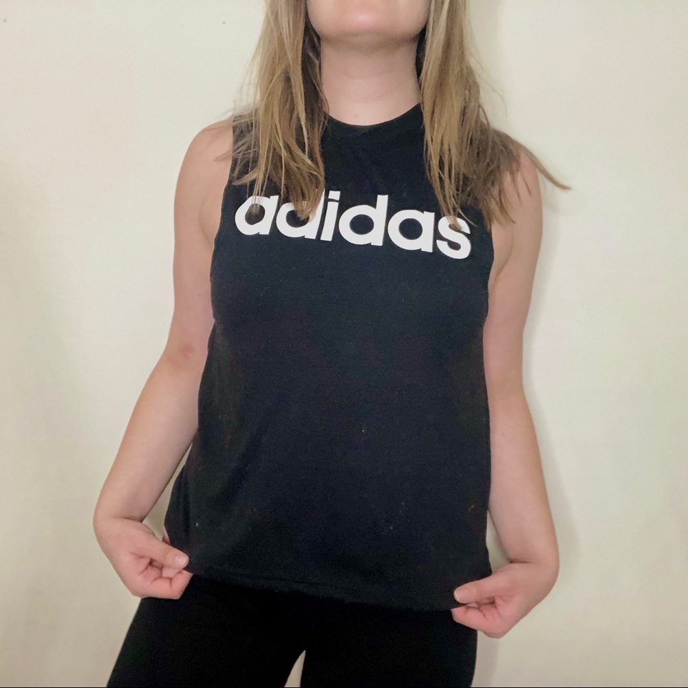 Adidas Woman’s Muscle Tee 🏋🏻‍♀️